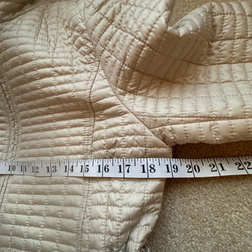 NWOT Gallery Women's Beige Quilted Puffer Jacket